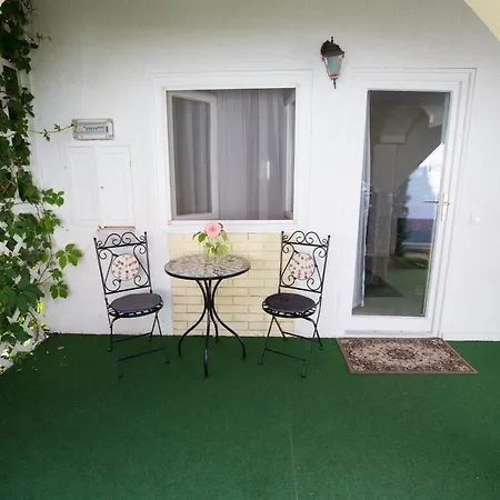 Apartmán Panzio Status